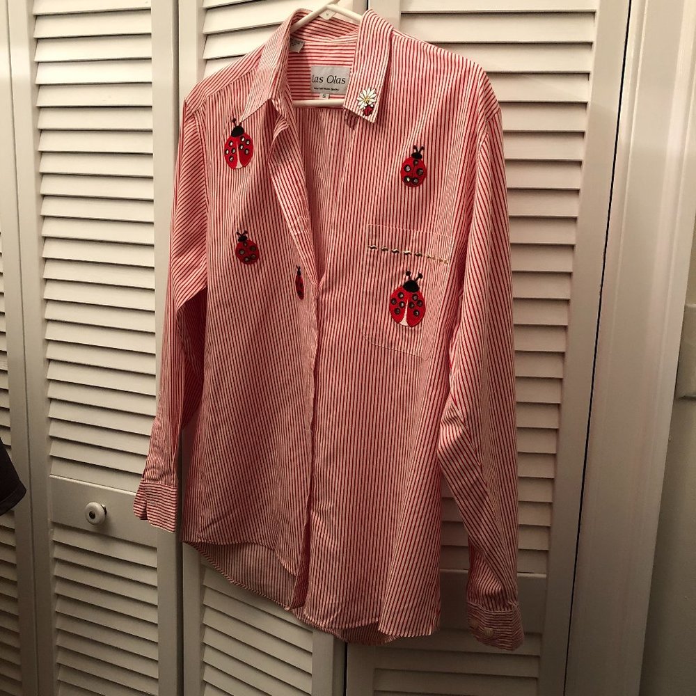 Las Olas women embroidered shirt. L